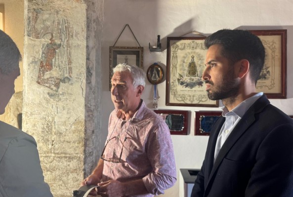 La iglesia del Carmen de Mula recupera el cromatismo de sus pinturas murales del siglo XVI