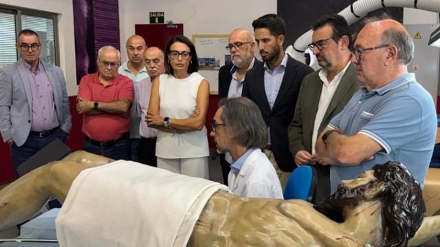 El Cristo del Consuelo de Cieza 'se pone en forma' en el Centro de Restauración de la Comunidad