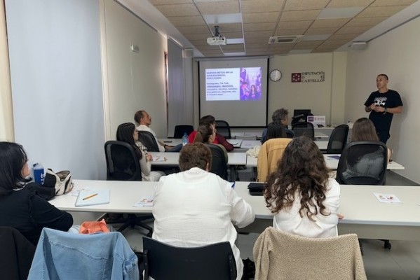 La Diputación de Castellón trata en una conferencia la prevención de adicciones entre los jóvenes