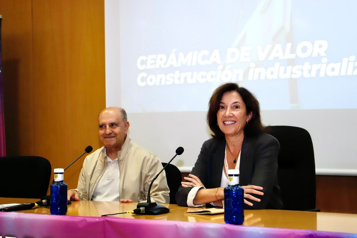 La ATC y el ITC profundizan en el potencial de la cerámica para la construcción industrializada