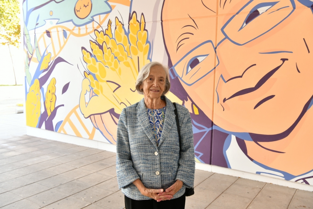 Un mural homenajea en la UPV a Pilar Carbonero, pionera de la biotecnología vegetal en España