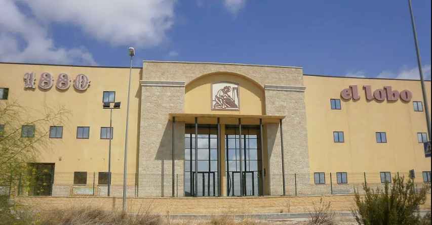 De la cesta al comedero: El Lobo crea una gama de turrones navideños para perros