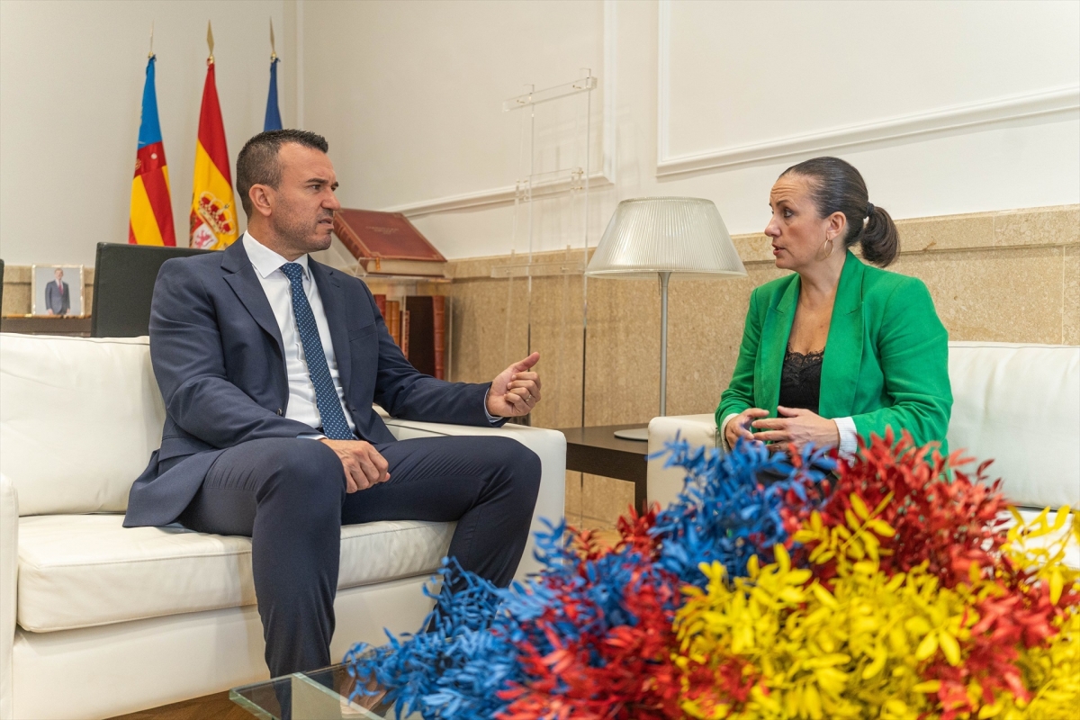La Diputación de València y Carcaixent analizan inversiones en el municipio y destacan la 