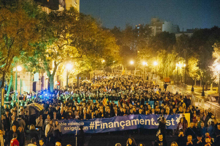 El PSPV y Compromís reclaman que se reúna con urgencia la Plataforma pel Finançament
