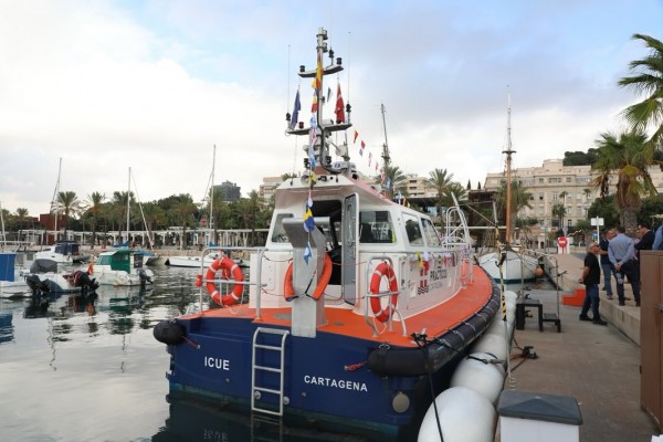 El Puerto de Cartagena presenta 'ICUE', la embarcación de practicaje más innovadora y sostenible de España