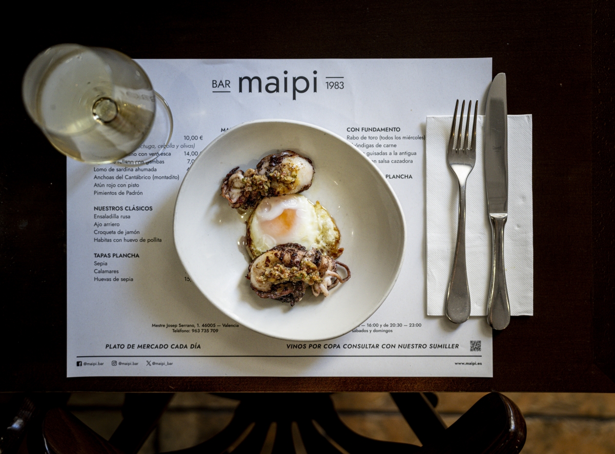 Sepieta con huevo frito en Maipi