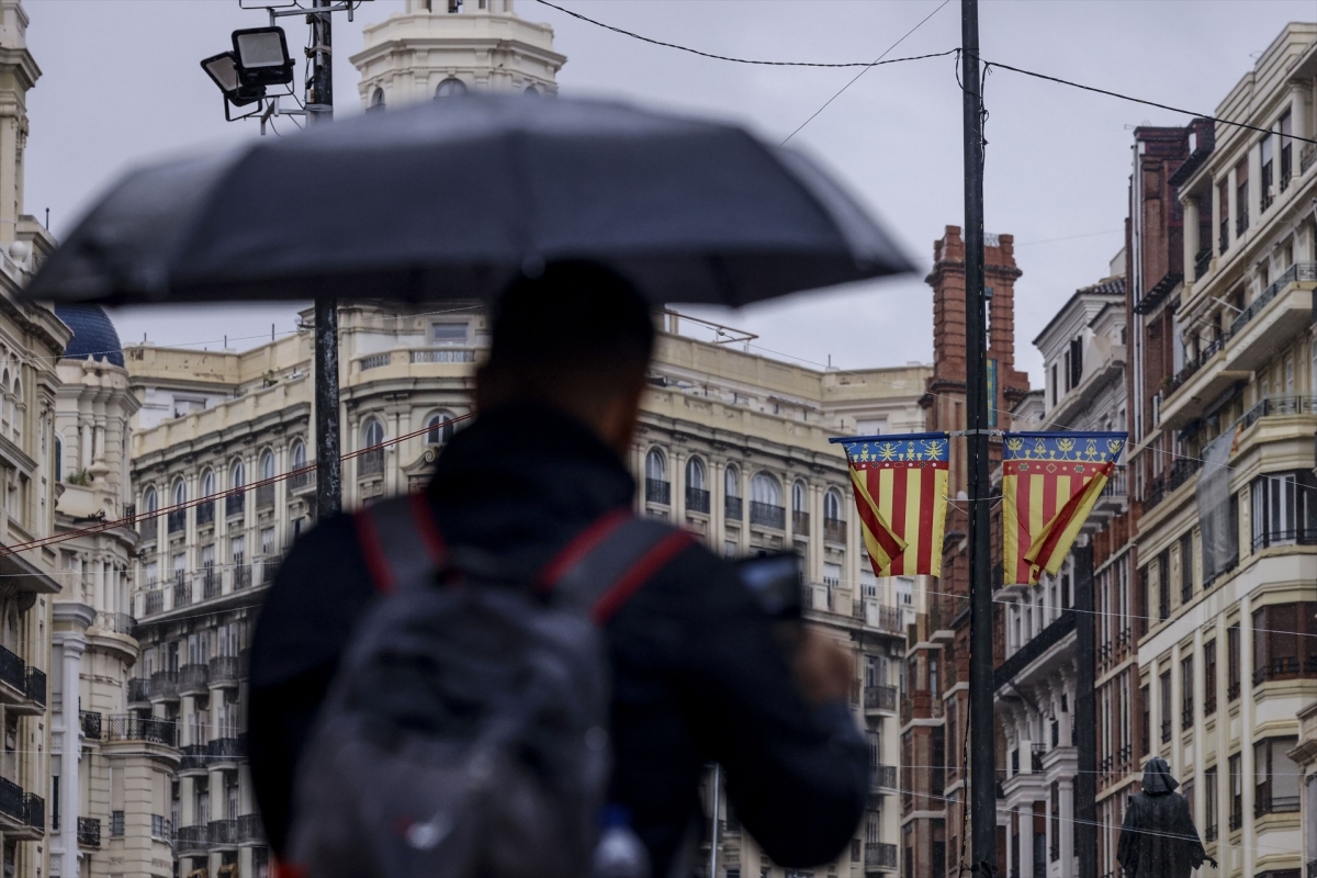 La Generalitat suspende las actividades de la Fiesta de la Hispanidad en la Comunitat por la alerta de lluvia
