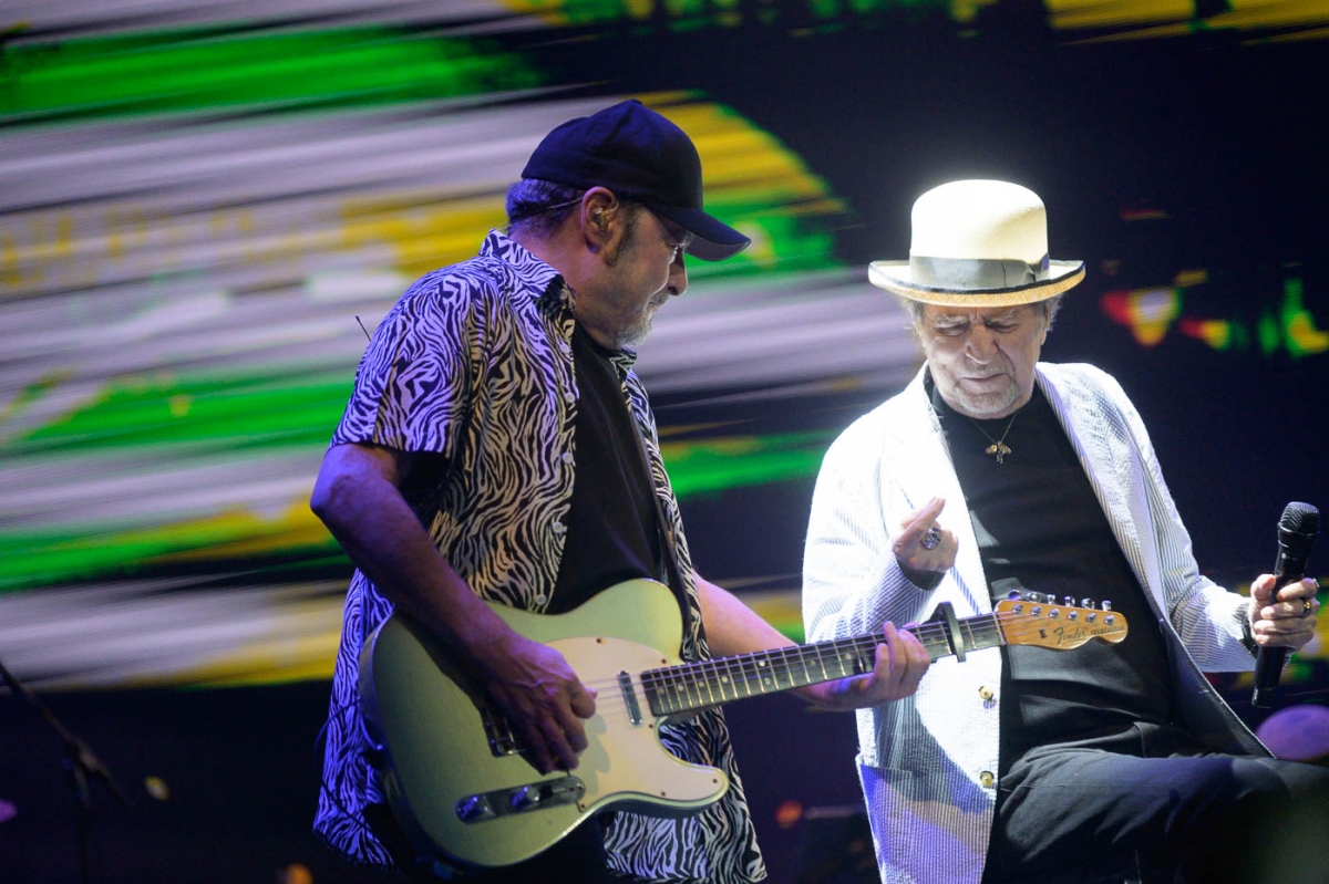 Joaquín Sabina emociona a València en su gira de despedida de los escenarios