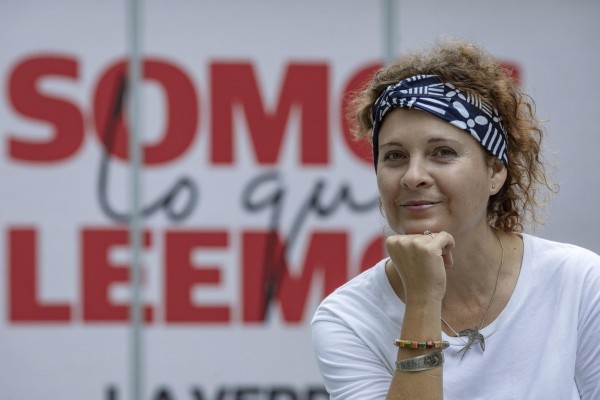 Lola Rontano, la escritora molinense que se enamoró de Galicia, presenta 'Despierta de tu sueño' en la Feria del Libro de Murcia