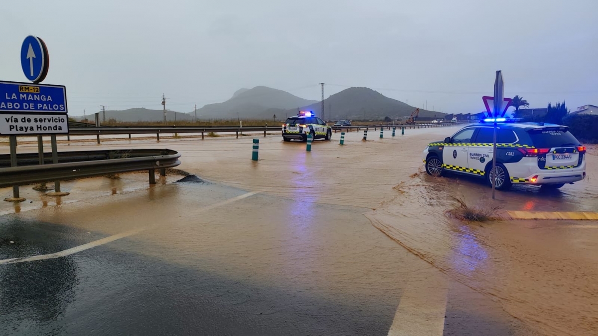 Ordenado el desalojo de Navantia, Villas Caravaning, Bahía Bella y La Algameca por el aviso rojo de riesgo extremo por lluvias en Cartagena
