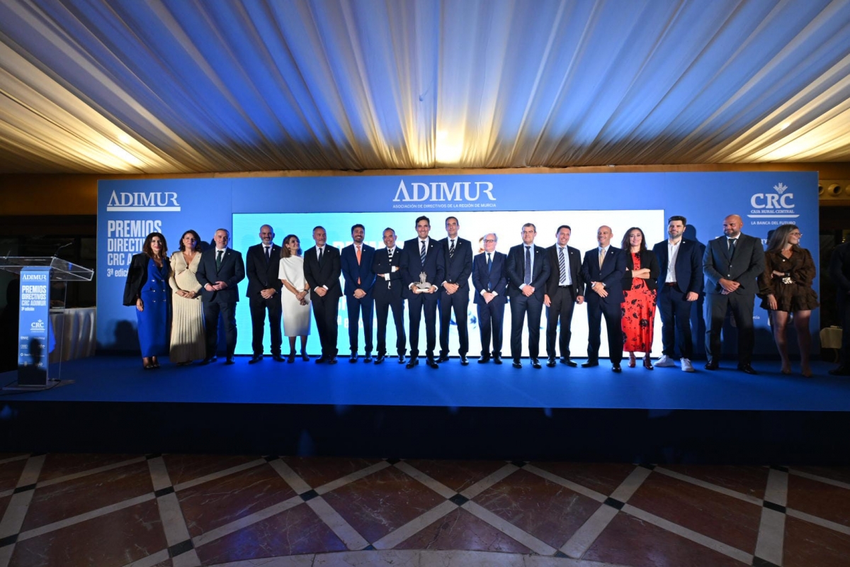 Manuel Muñoz (Sucesores de Muñoz y Pujante) y Gala García (Corteva) se alzan con el premio al mejor directivo de la Región