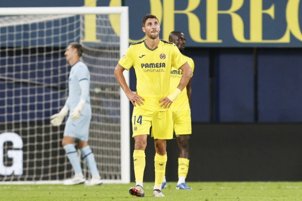 El Villarreal firma el peor arranque defensivo de su historia: recibe trece goles en seis partidos