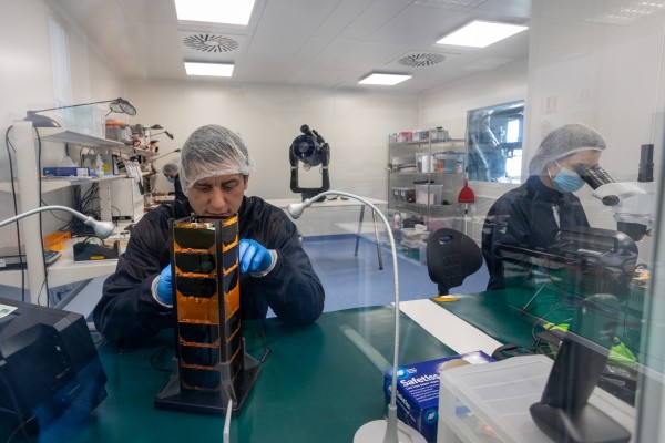 La ilicitana Emxys pondrá su tecnología para el primer satélite íntegramente valenciano