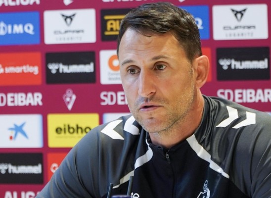 Beñat San José, entrenador del Eibar, ve al Castellón en un momento de forma 