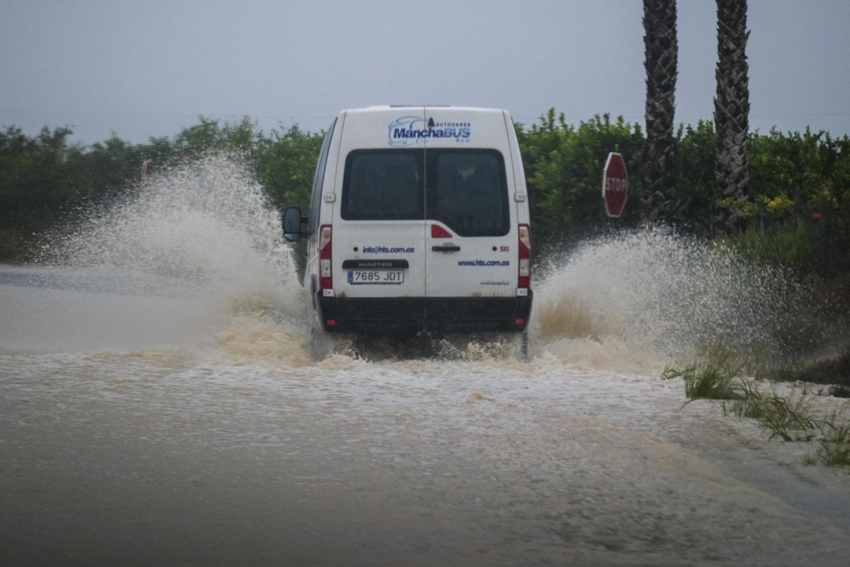 Efectos de la dana en Alicante - - Foto EFE Efectos de la dana en Alicante -