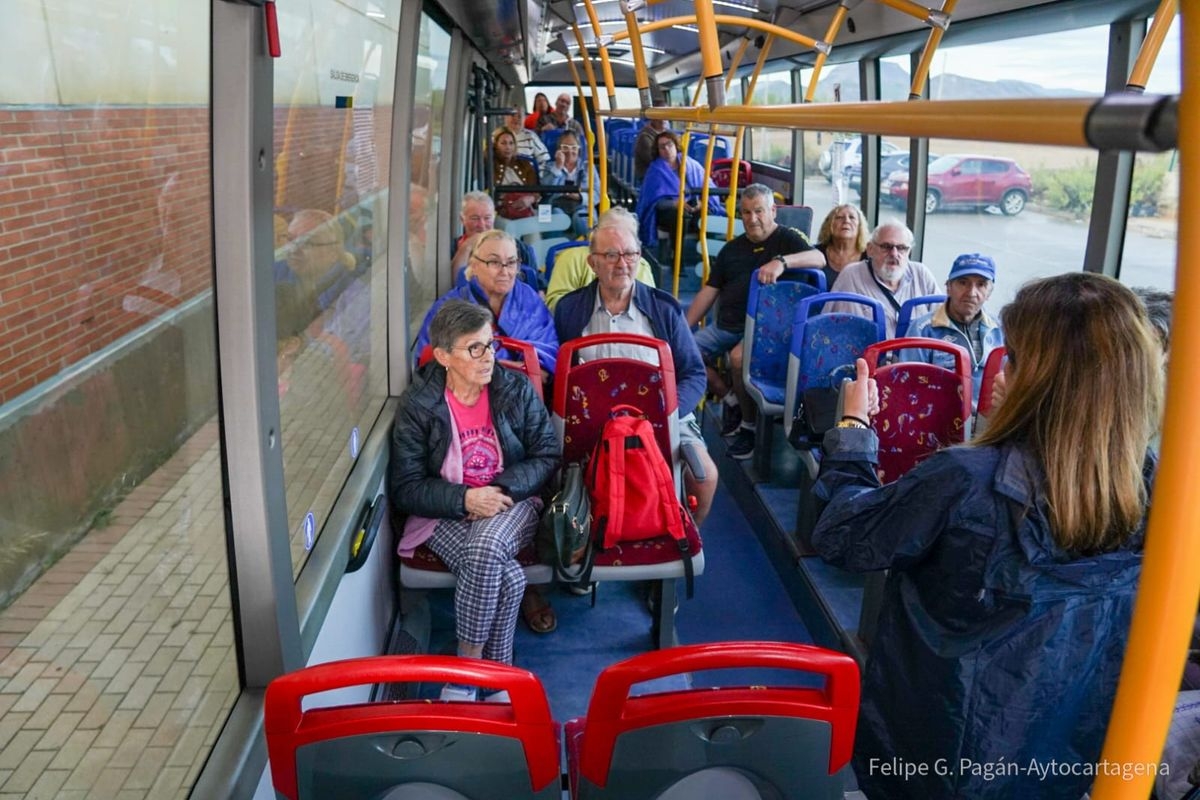 Regresan a sus casas los vecinos del Villas Caravaning desalojados durante la alerta roja