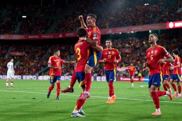 España mantiene su idilio con Elche y se acerca al Mundial 2026