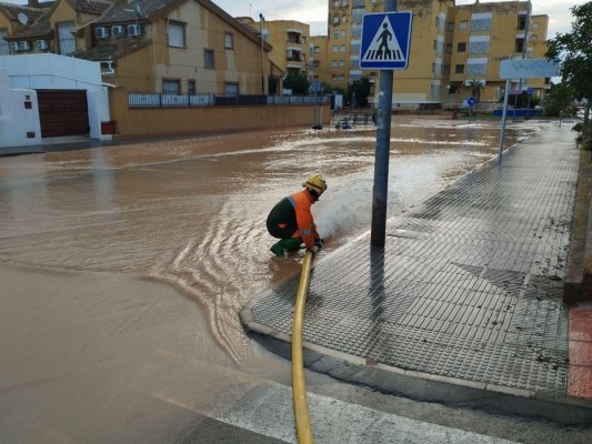 Suspendido el suministro de agua en Avileses, Sucina y Gea y Truyols tras las lluvias en Murcia