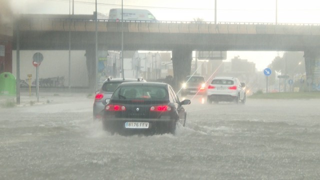 Las fuertes lluvias no provocan incidentes relevantes durante las últimas horas en la Comunitat Valenciana