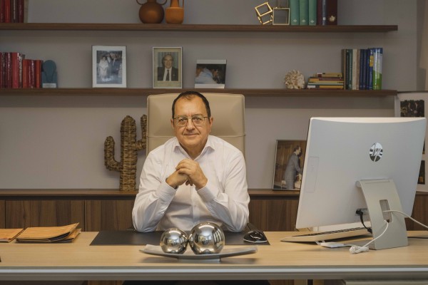 Carlos Fornes: 
