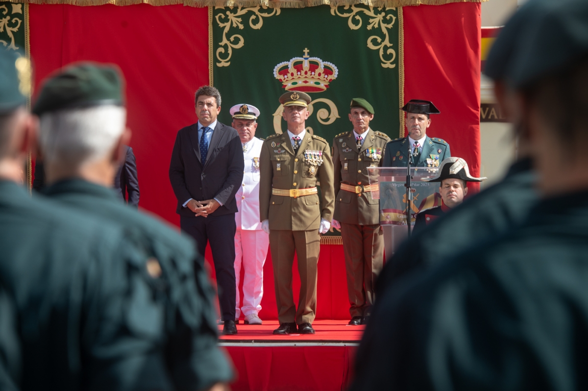 Las imágenes de la Guardia Civil de Alicante conmemorando el Día del Pilar