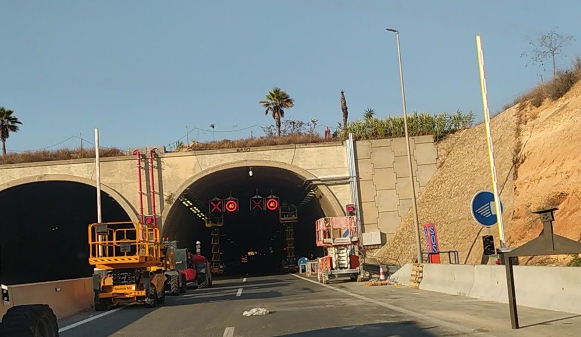 La lluvia obliga a cortar el túnel de la AP-7 en Pilar de Horadada, en dirección Cartagena