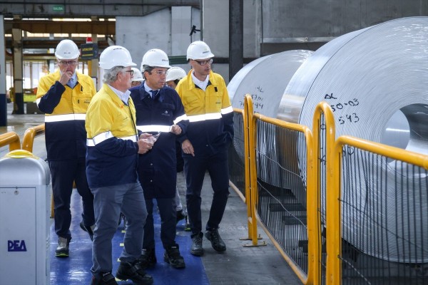 Mazón remarca el objetivo del Consell para que la industria represente el 20% del PIB de la Comunitat