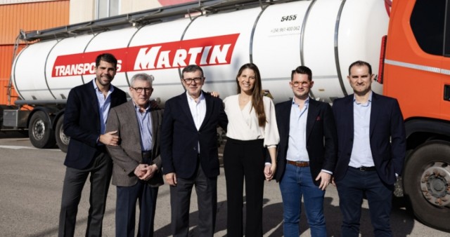 Transportes Martin celebra su centenario como referente en el transporte de productos líquidos a granel