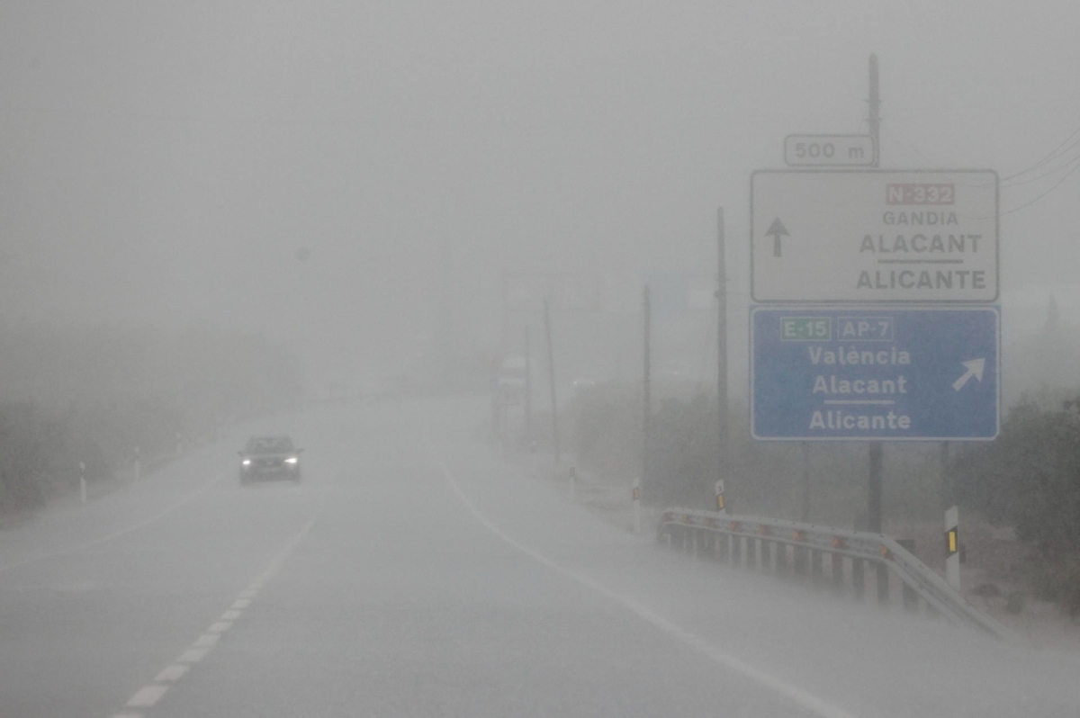 Vuelve la alerta roja a la Comunitat por la Dana, que deja hasta 135 litros en una hora