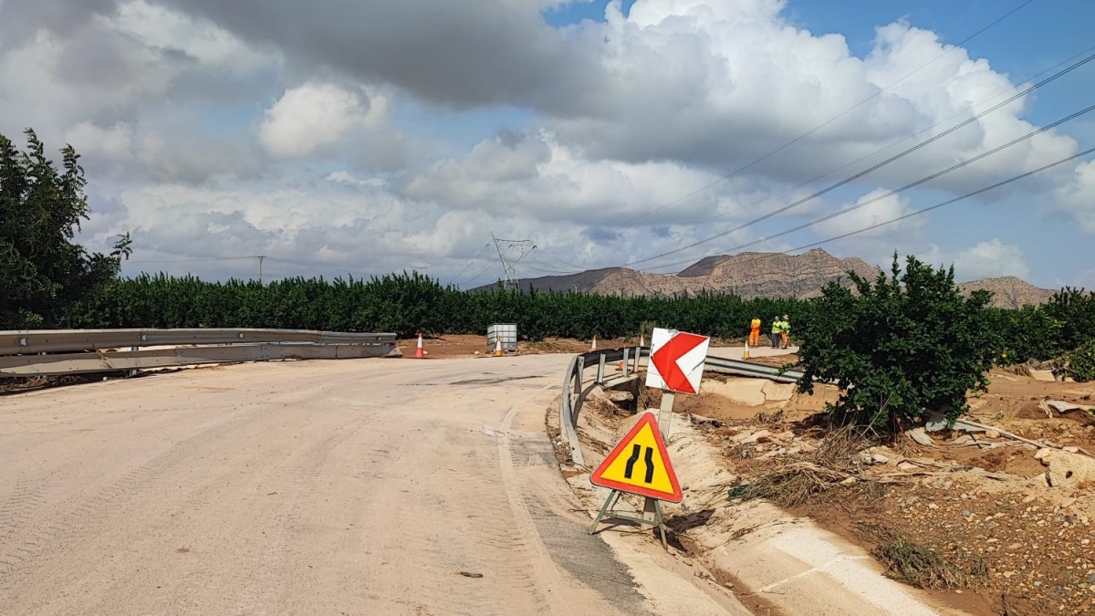 Arranca la puesta a punto de las carreteras de 15 municipios de la comarca de Mula y el Noroeste con una inversión de 32 millones