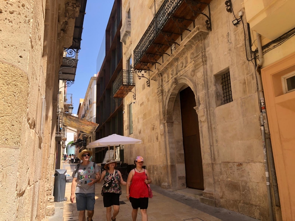El edificio del Centro 14, en el Casco Antiguo de Alicante. - El edificio del Centro 14, en el Casco Antiguo de Alicante.