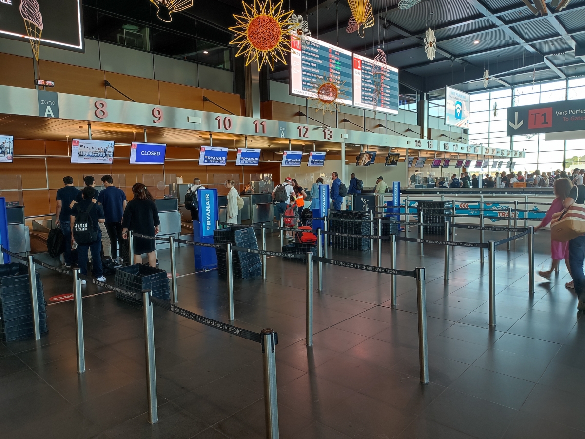 La huelga nacional en Bélgica deja este martes en tierra todos los aviones con salida de Bruselas y Charleroi