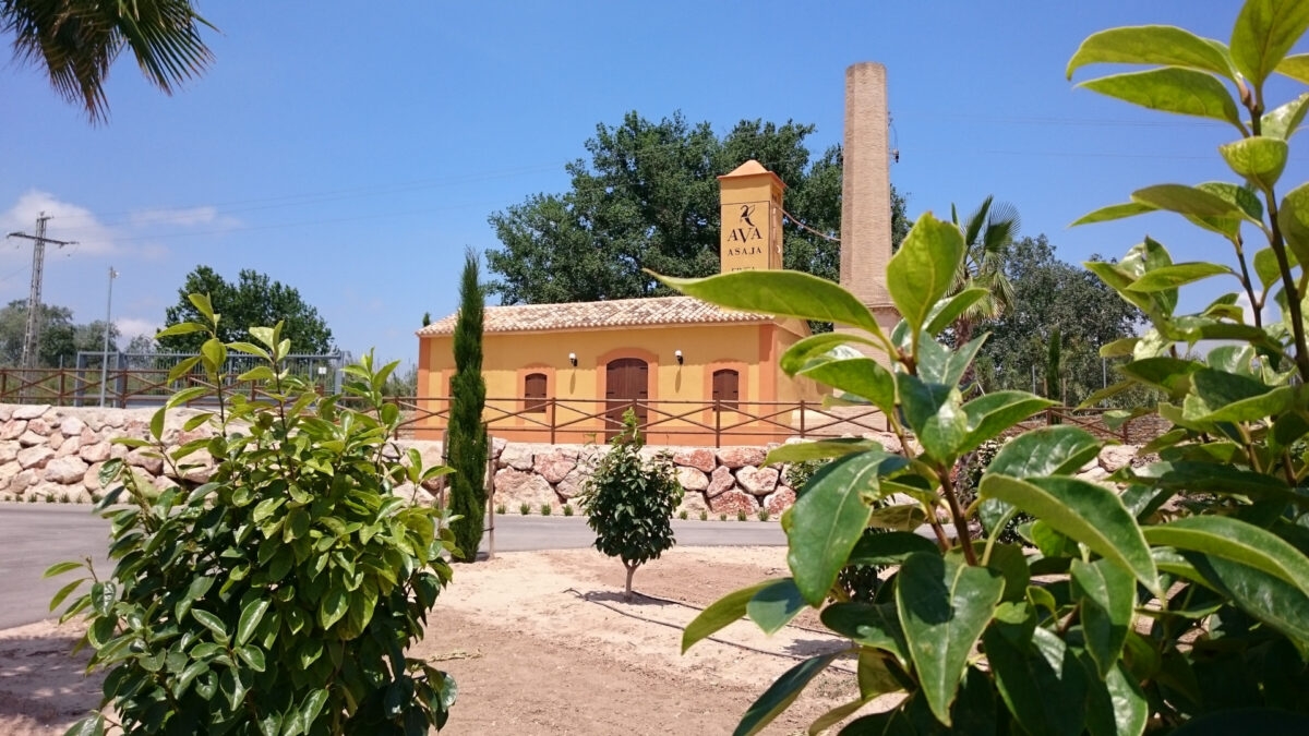 Seis granjas valencianas participan en un proyecto europeo para frenar la desertificación