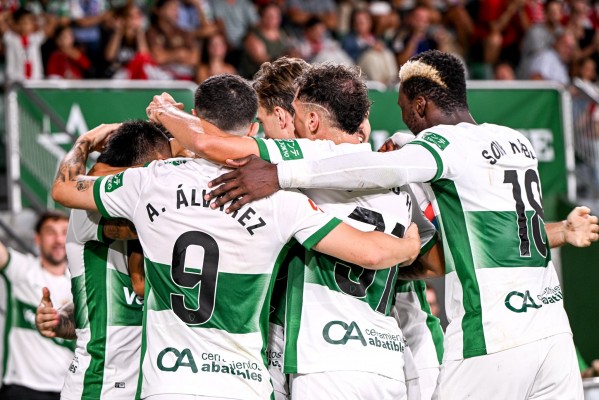 El Elche quiere despegar y hacer aterrizar al Mirandés
