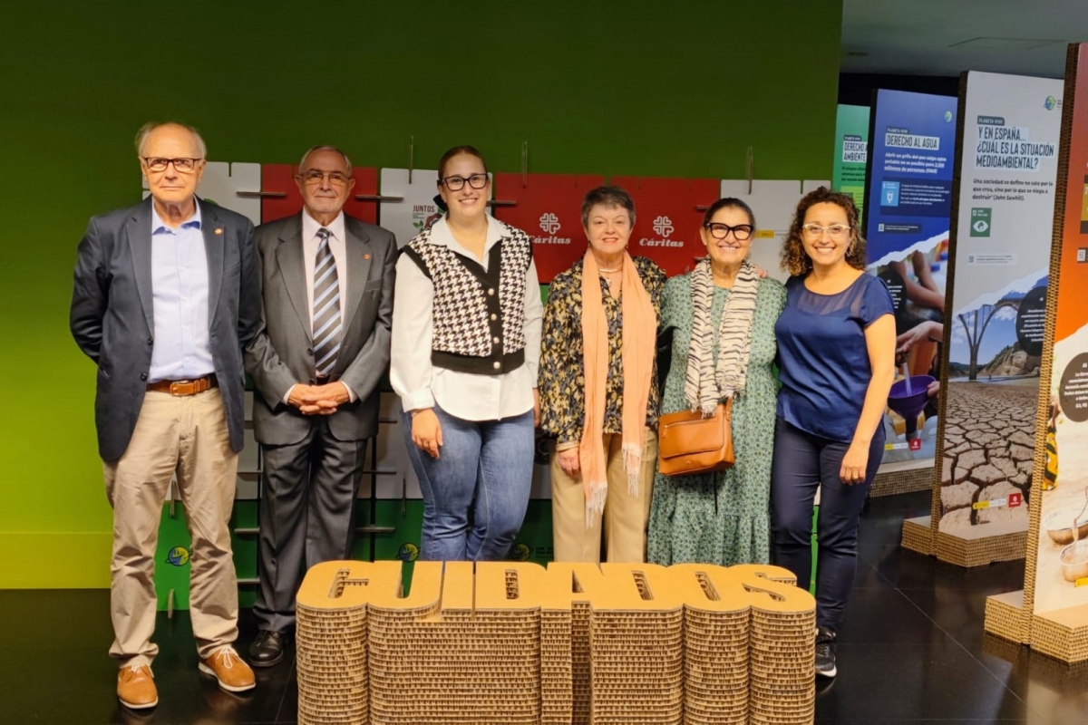 Cáritas abre en el CEU de Castellón su exposición para sensibilizar sobre la ecología integral
