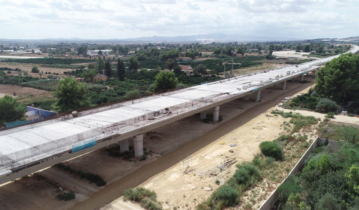 Viaducto de Alhama de Murcia en construcción. - Foto: ADIF