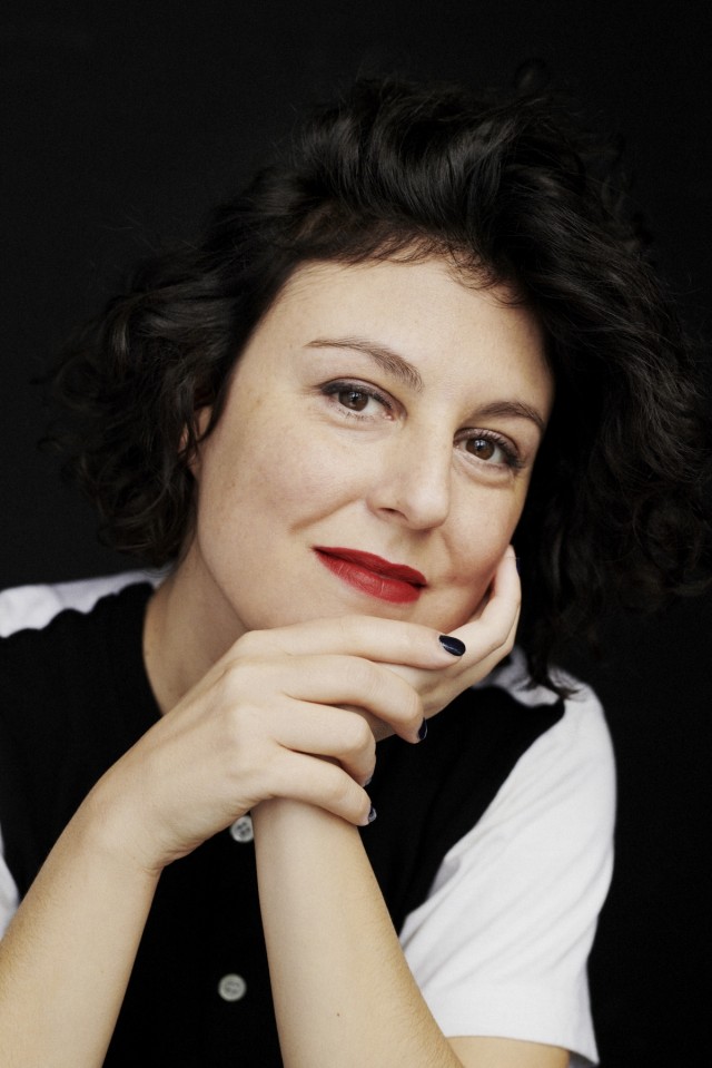 Lucía Carballal levanta 'La fortaleza' con las ruinas de los padres de la Transición