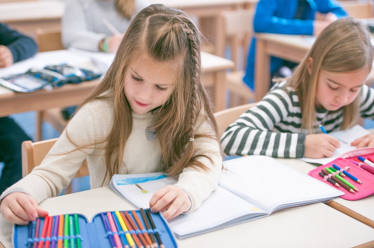 València | Se abre el plazo para solicitar las ayudas de material escolar para alumnos de València