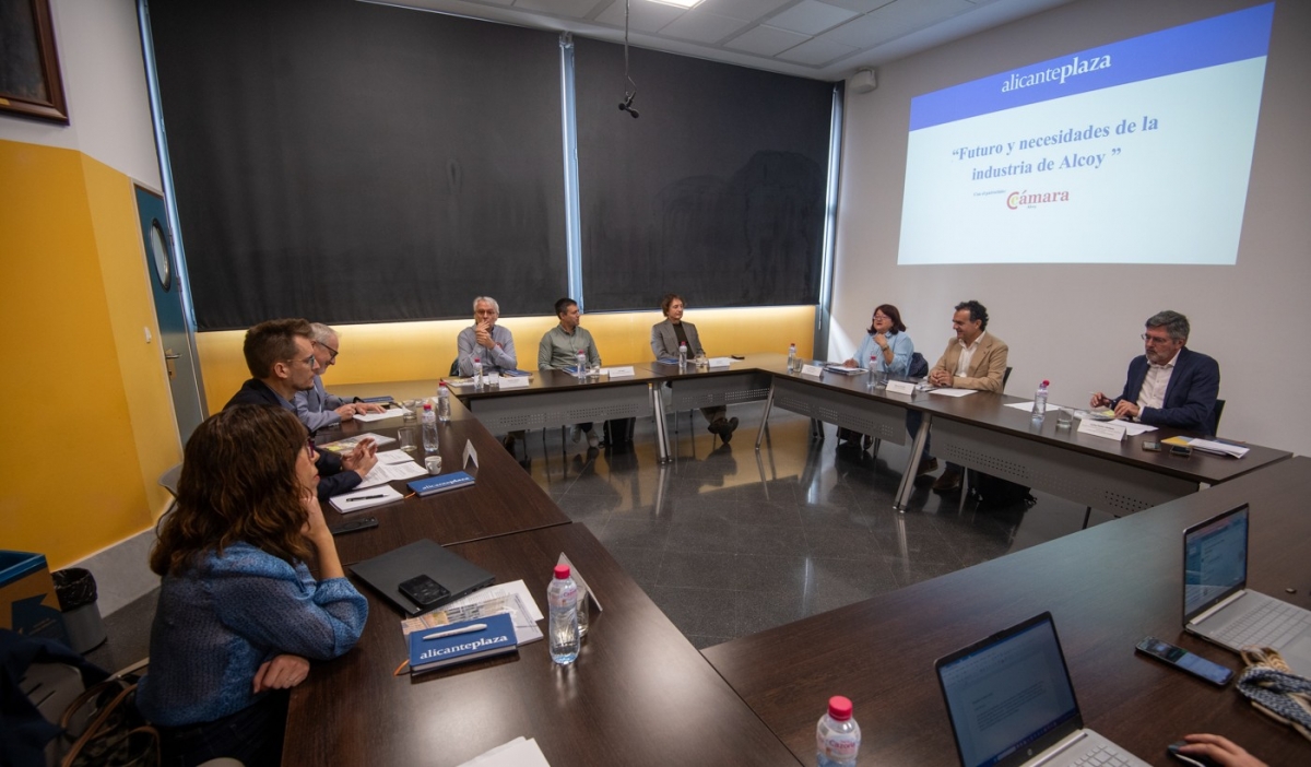 Esta es la industria de Alcoy: resiliente, que urge suelo industrial y que afronta la tecnología como un factor vital