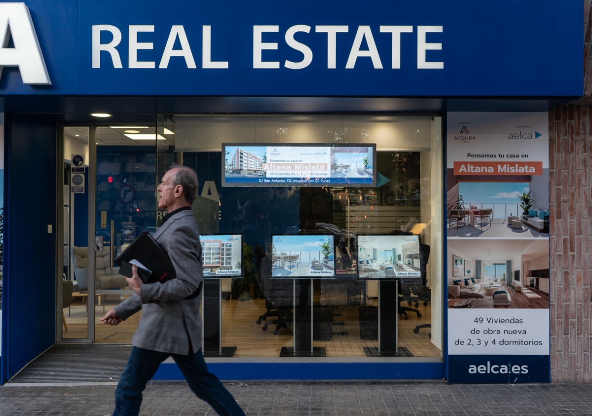 Una de cada cuatro viviendas vendidas en la Comunitat es para inversión, principalmente de valencianos