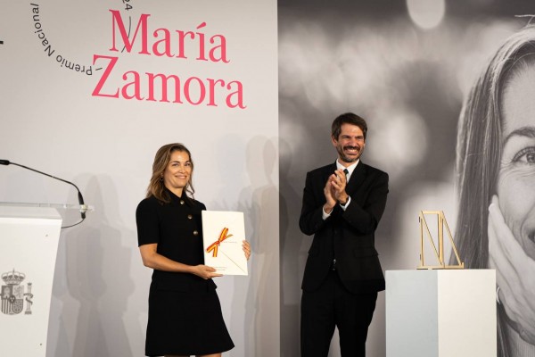 María Zamora: 