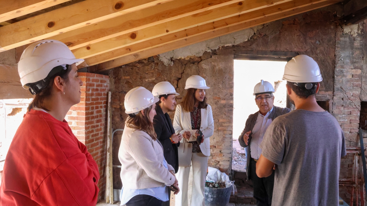 Onda muestra a la directora de Patrimonio Cultural el avance en las obras de reforma de La Campaneta