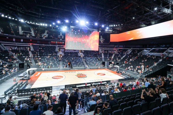 Once peñas del Valencia Basket critican que se juegue a puerta cerrada ante el Hapoel
