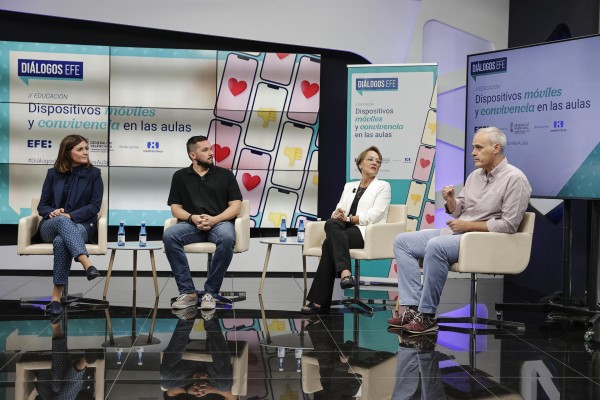 No premiar a los acosadores con 'likes', clave para luchar contra el ciberacoso en las aulas