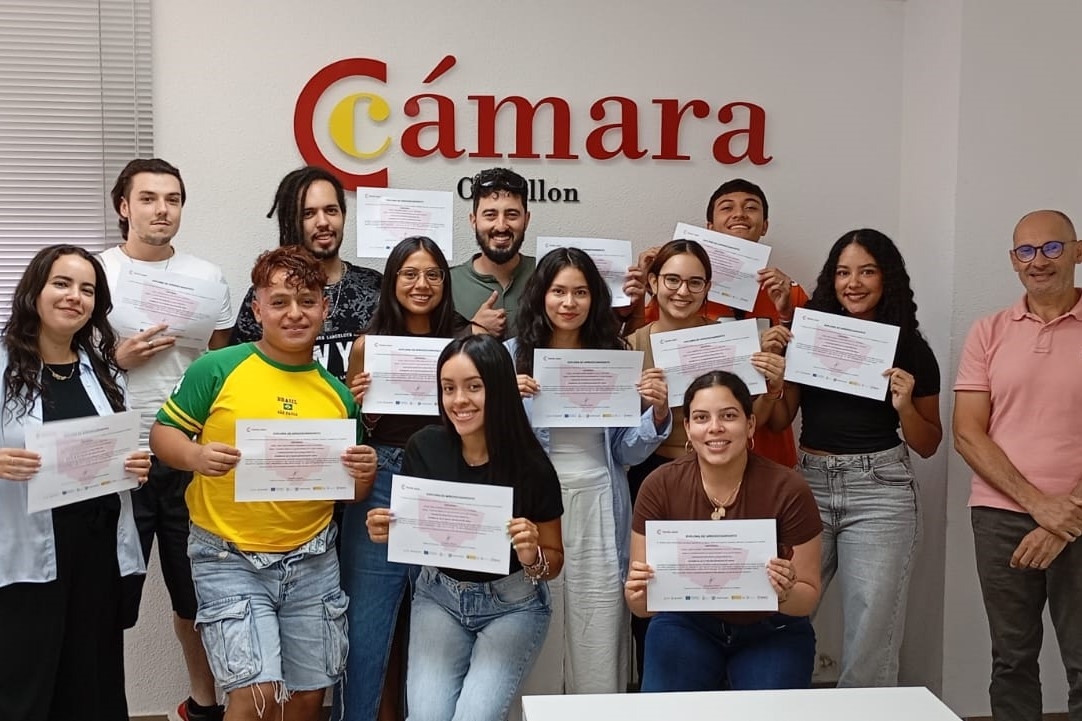 La Cámara de Castellón lanza un programa pionero en Inteligencia Artificial para los más jóvenes