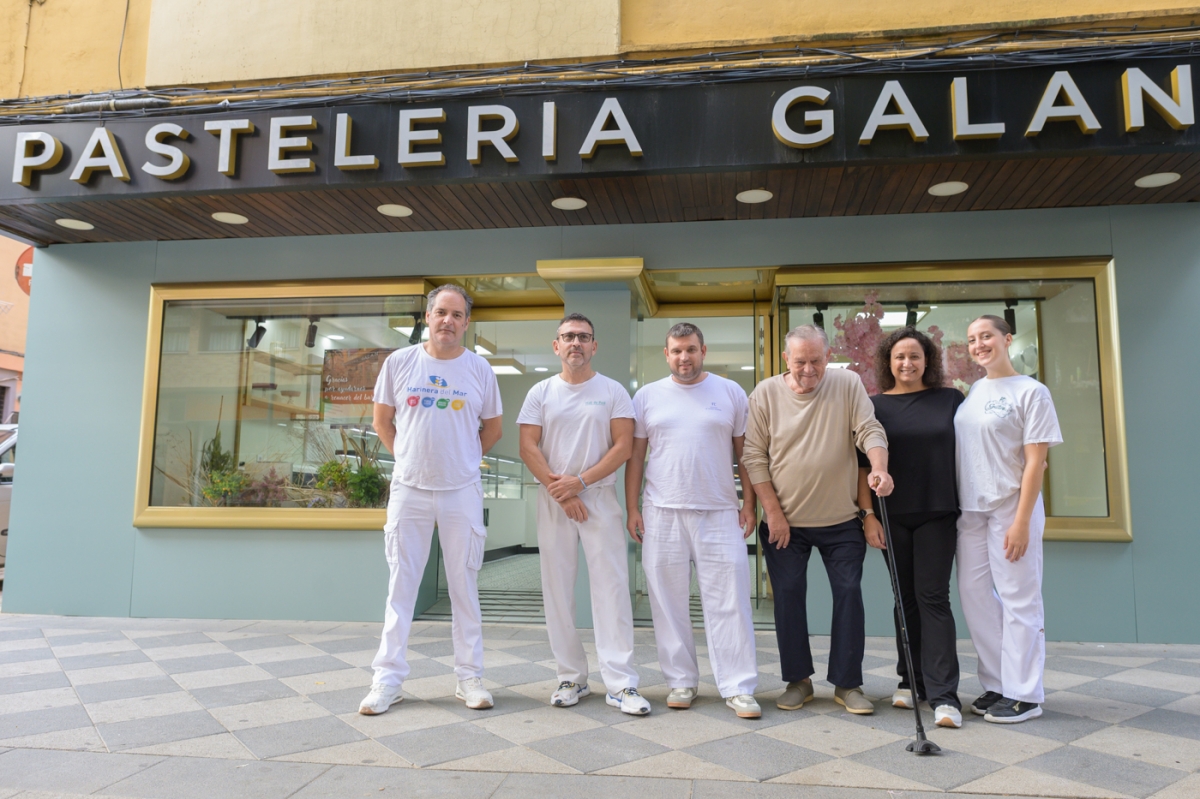 El equipo de Pastelería Galán, en Albal. - Foto: KIKE TABERNER