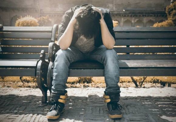 Educación forma a los docentes de la Comunitat en prevención del suicidio en el ámbito escolar