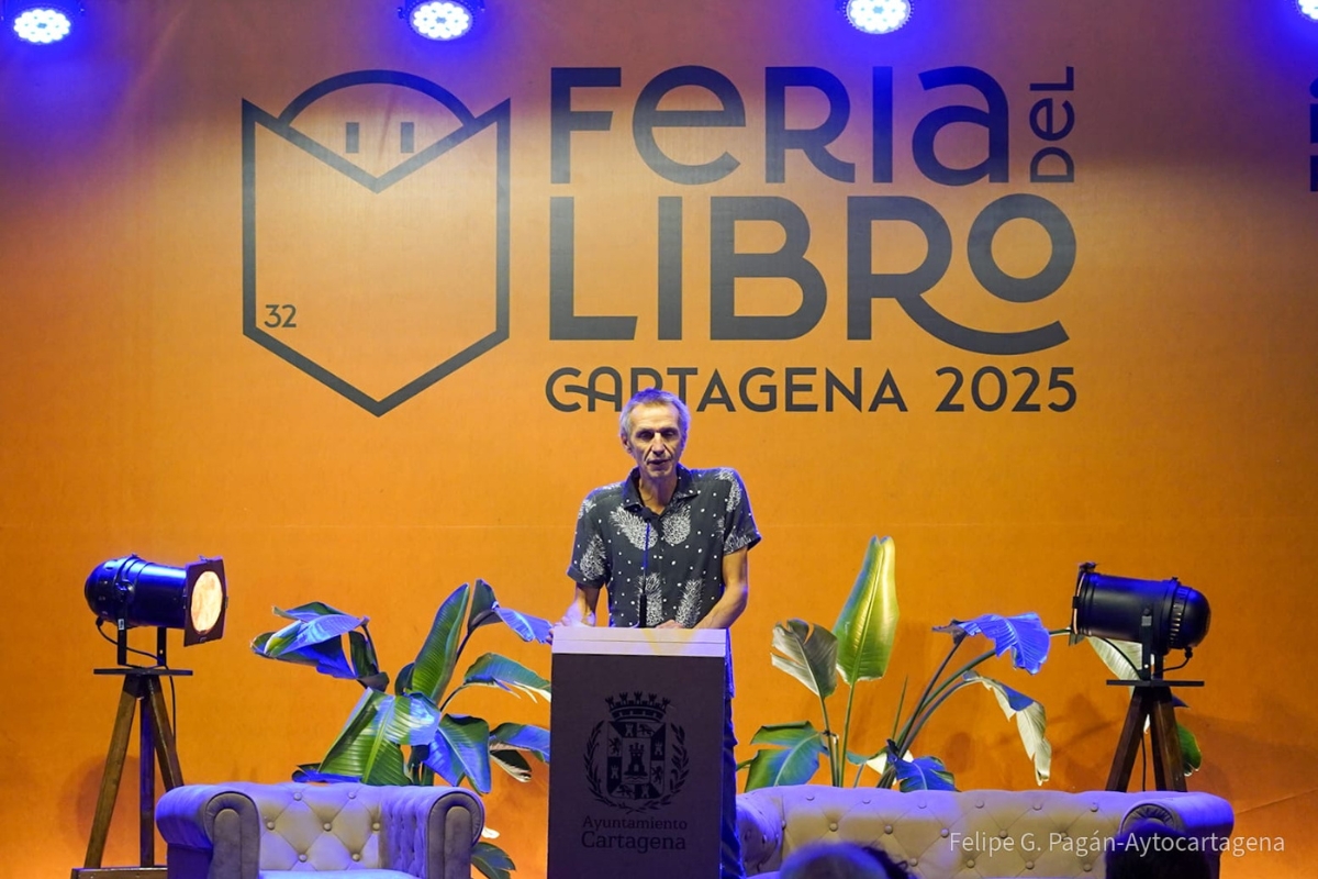 La Feria del Libro de Cartagena levanta el ancla: así fue su inauguración en imágenes