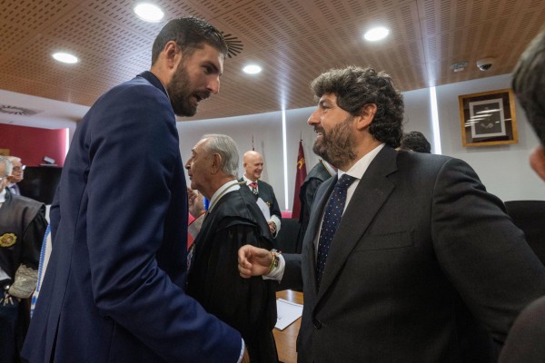 El guiño del PP con la comisionada de Transparencia no es suficiente para Vox