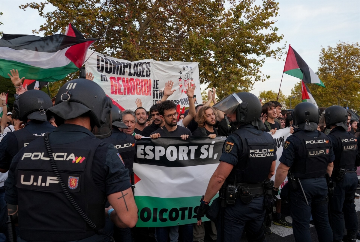 Los cinco detenidos durante la protesta a las puertas del partido Valencia Basket-Hapoel Tel Aviv, en libertad